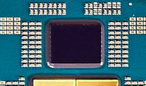 AMD锐龙7000处理器真身开盖16核心冲上5.5GHz！
